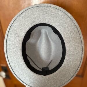 Stylish Gray Felt Hat